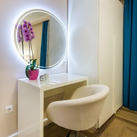 Apartament Luxury Goldy *